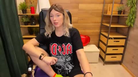 Sweety online show from 02/10/25, 09:25