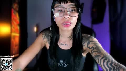 Snapshot of ghostlydolll chatting on 12/18/25, 08:15 Sara online show from 12/18/25, 08:15