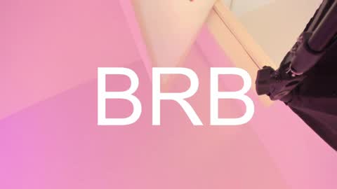 Snapshot of ghostmila chatting on 04/11/26, 07:45 Milaa online show from 04/11/26, 07:45