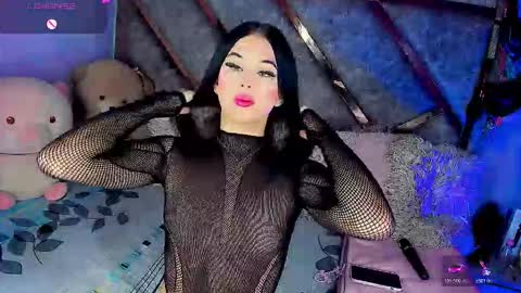 Snapshot of gia21xxx chatting on 11/23/25, 07:02 Gia Ferrara online show from 11/23/25, 07:02