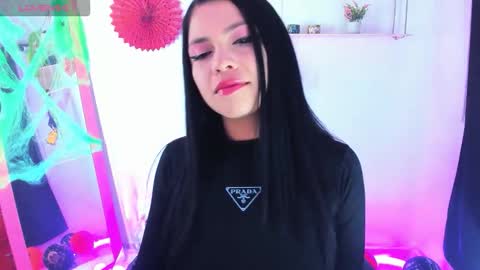 giaaaa   online show from 10/10/25, 11:04