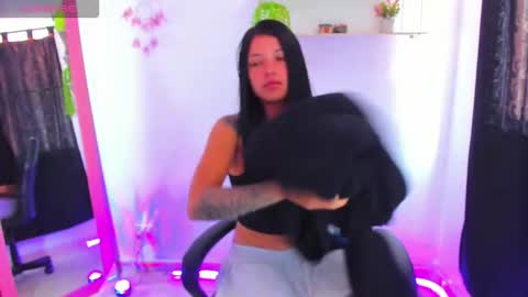 giaaaa   online show from 01/07/26, 02:08