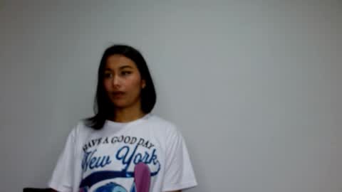 Snapshot of gia_lee10 chatting on 10/08/25, 03:26 Gia Lee online show from 10/08/25, 03:26