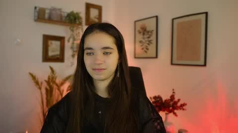 Gia Paige18 online show from 10/03/25, 08:22