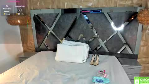 Snapshot of gia_scott chatting on 03/04/26, 04:29 Darlliny online show from 03/04/26, 04:29