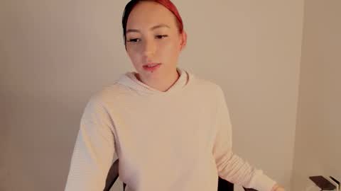 GIA WHITE Independet  online show from 03/27/26, 07:36