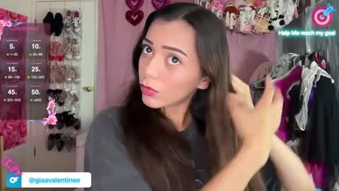 Gia online show from 09/14/25, 11:37