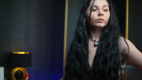 Snapshot of giaeasyice chatting on 02/11/26, 10:37 Gia online show from 02/11/26, 10:37