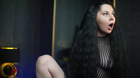 Snapshot of giaeasyice chatting on 02/12/26, 09:43 Gia online show from 02/12/26, 09:43