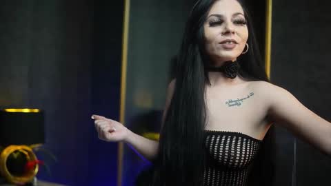 Snapshot of giaeasyice chatting on 02/27/26, 09:59 Gia online show from 02/27/26, 09:59