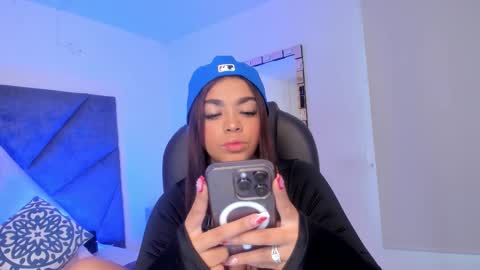 Gia  online show from 01/15/26, 06:44