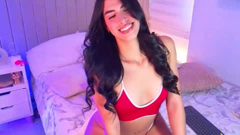 Snapshot of giaglowing chatting on 10/04/25, 09:35 GIA online show from 10/04/25, 09:35