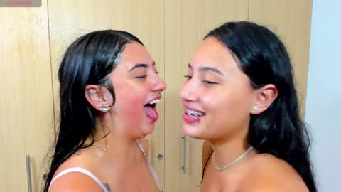 Snapshot of giannagovlea chatting on 01/23/25, 05:35 giannagovlea online show from 01/23/25, 05:35