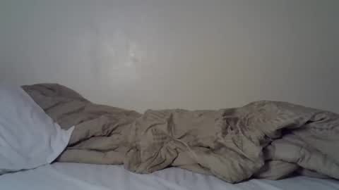 Giannah online show from 11/24/25, 03:39