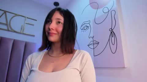 giannasue online show from 01/28/25, 02:21