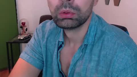 Gianni online show from 12/04/24, 01:03