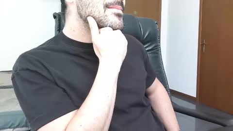 Snapshot of gianniamalfi chatting on 04/06/26, 02:18 gianniamalfi online show from 04/06/26, 02:18