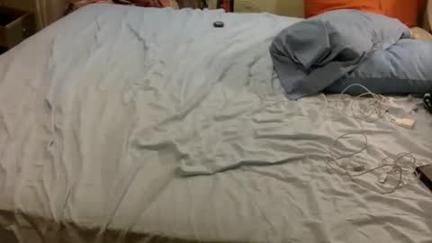 Snapshot of giannispr1998 chatting on 12/19/24, 01:07 Horny Sissy online show from 12/19/24, 01:07