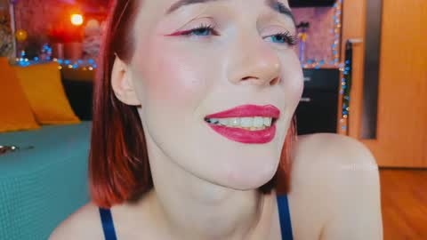 Snapshot of giantess_eva chatting on 12/25/24, 02:35 Eva online show from 12/25/24, 02:35