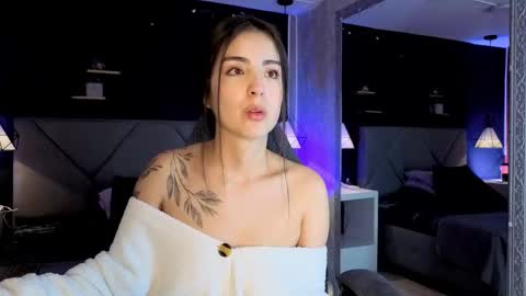 Gia online show from 10/14/25, 01:12