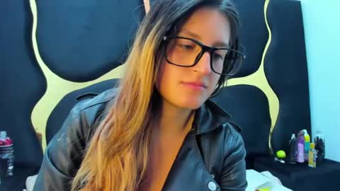 GiaRoussel online show from 02/01/25, 05:26