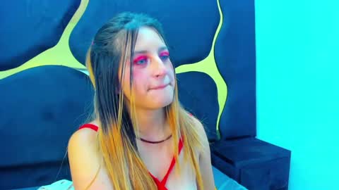 GiaRoussel online show from 02/05/25, 04:47