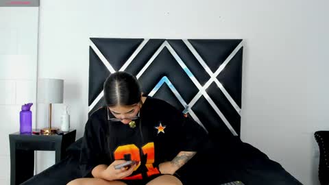 Gia and Tx online show from 04/25/26, 11:57