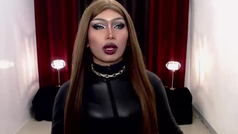 Snapshot of giaxxx01 chatting on 12/09/24, 06:34 Gia X online show from 12/09/24, 06:34