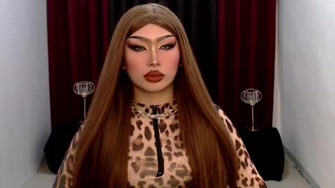 Gia X online show from 02/08/25, 04:25