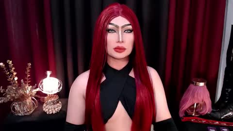 Snapshot of giaxxx01 chatting on 09/09/25, 02:44 Gia X online show from 09/09/25, 02:44