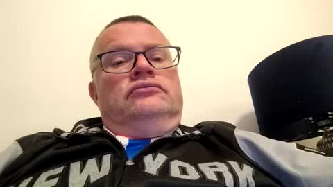 giddyup2222222 online show from 04/21/26, 12:01