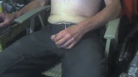 Snapshot of giftedbiker11 chatting on 06/30/26, 02:01 giftedbiker online show from 06/30/26, 02:01