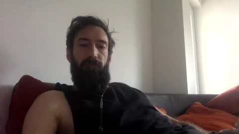 Snapshot of giggy81 chatting on 10/13/25, 11:43 iggy online show from 10/13/25, 11:43