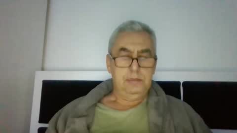 Snapshot of gigi1970 chatting on 11/11/25, 01:55 gigi1970 online show from 11/11/25, 01:55