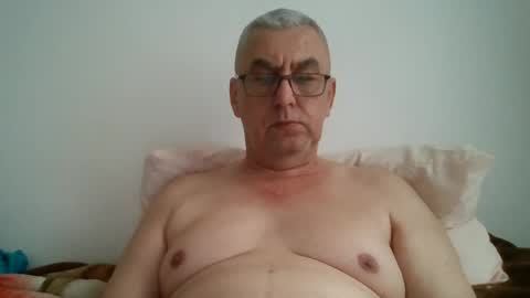 gigi1970 online show from 06/17/26, 07:33