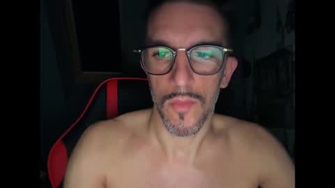 Gigi online show from 11/10/25, 03:16