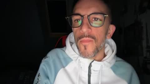 Gigi online show from 04/18/26, 05:22