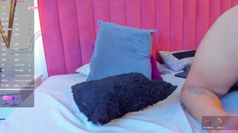 Gigi  online show from 09/25/25, 12:25