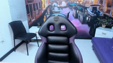 Gigi 3 online show from 04/08/26, 09:42