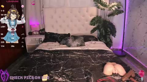 Catty Zahir online show from 10/28/25, 06:06