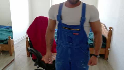 Moki online show from 04/15/26, 02:13