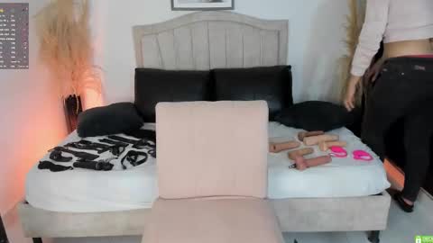 pamela online show from 03/26/26, 01:55