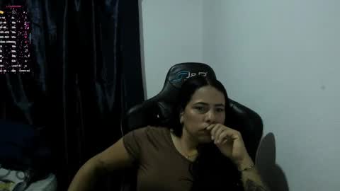 Snapshot of giiny_ chatting on 05/14/26, 02:18 pamela online show from 05/14/26, 02:18