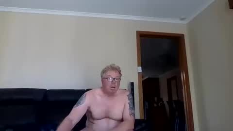 gimmmieoooo online show from 12/18/25, 05:46