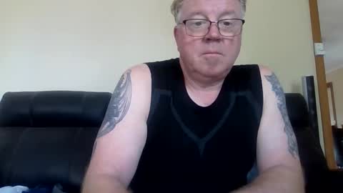 gimmmieoooo online show from 02/08/26, 01:53