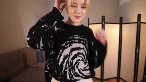 Snapshot of gin_yoon chatting on 11/14/25, 06:34 Gin online show from 11/14/25, 06:34