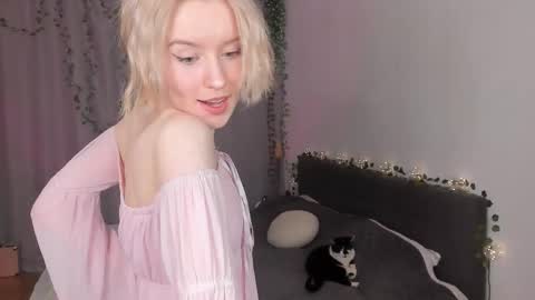 Gin online show from 02/19/26, 06:31