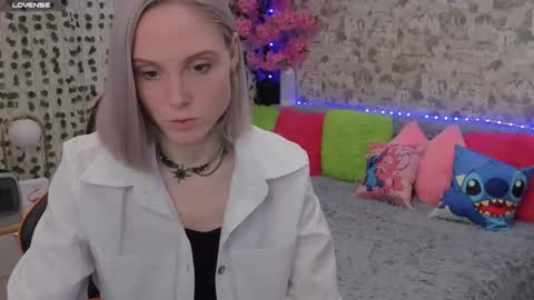 Snapshot of gina_lovelyy chatting on 06/03/26, 02:36 Gina online show from 06/03/26, 02:36