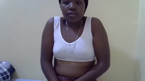 Snapshot of gina_sassy chatting on 01/18/26, 05:55 Adiliah online show from 01/18/26, 05:55