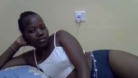 Snapshot of gina_sassy chatting on 02/21/26, 09:27 Adiliah online show from 02/21/26, 09:27